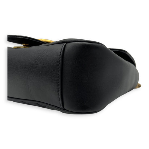 Gucci GG Marmont Shoulder Bag Black in Calfskin, Gold hardware_9