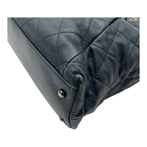 Chanel CC Shoulder Bag Blue in Calfskin, Ruthenium hardware_17