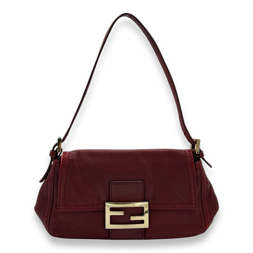 Fendi Baguette Shoulder Bag Red in Calfskin, Gold hardware_1
