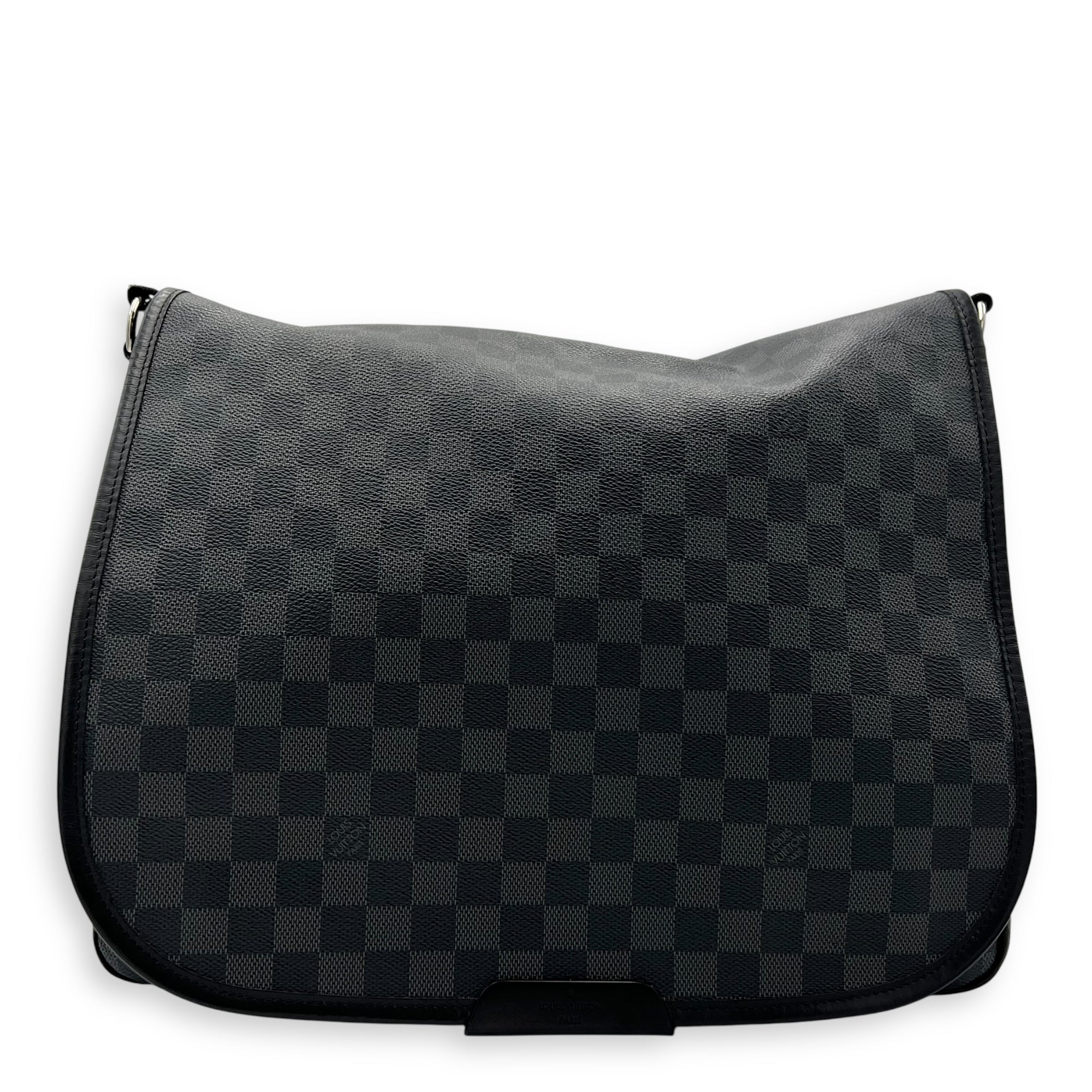 Louis Vuitton Daniel Messenger Graphite in Coated Canvas, Silver hardware_1