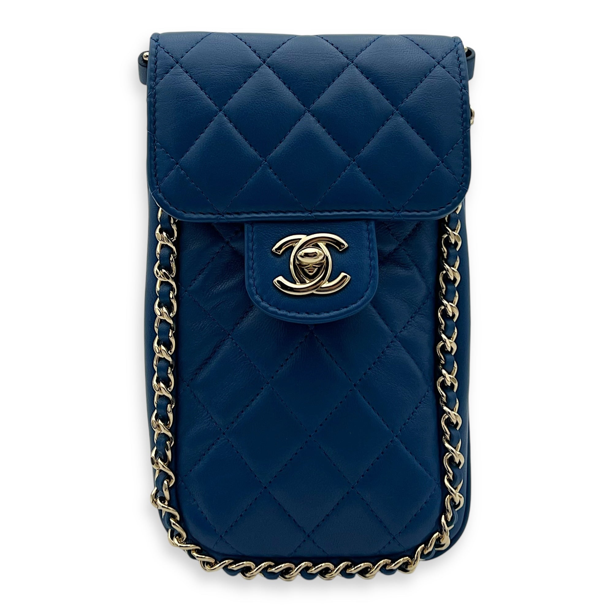Chanel CC Pouch Blue in Lambskin, Gold hardware_1