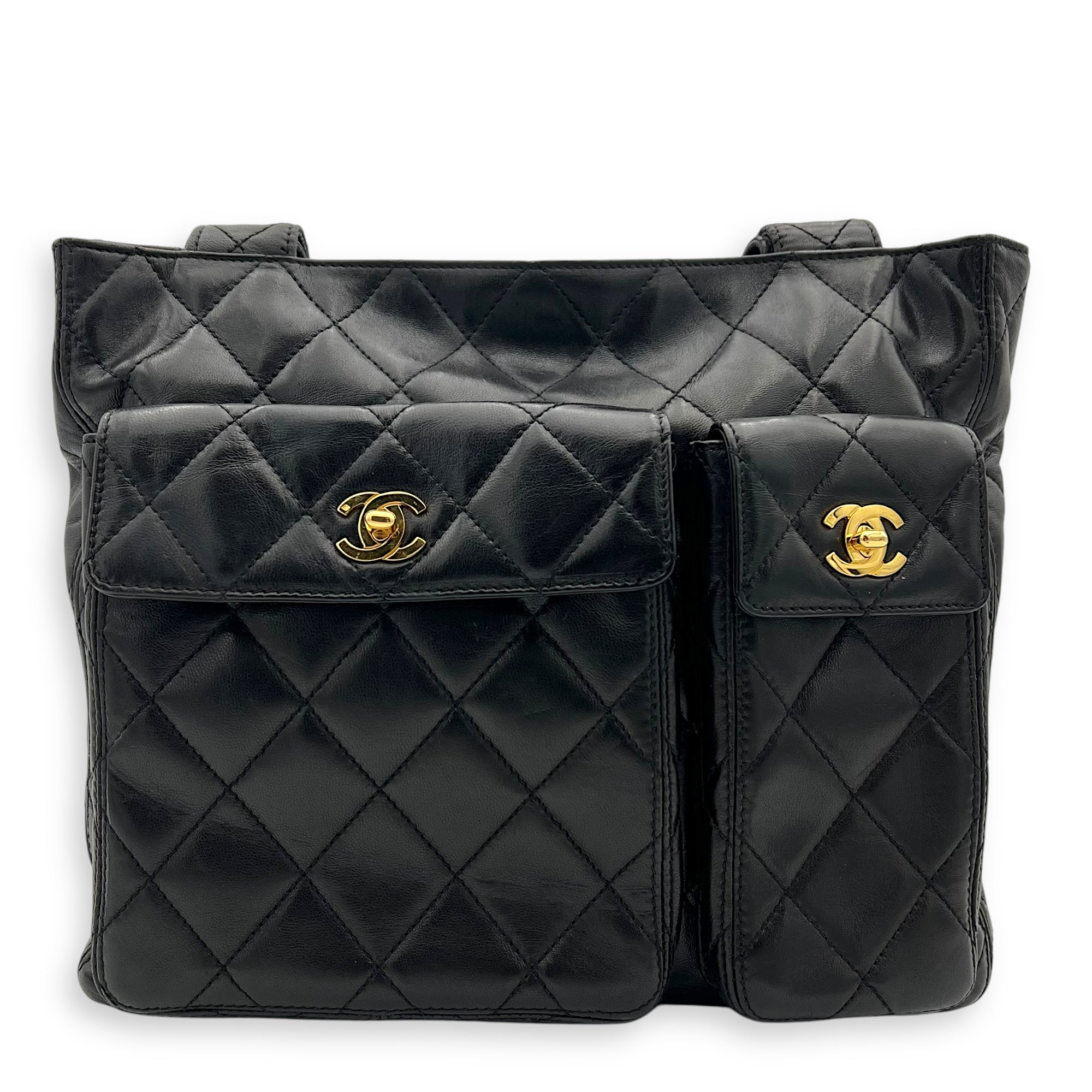 Chanel Vintage Turnlock Shoulder Bag Black in Lambskin, Gold hardware_2