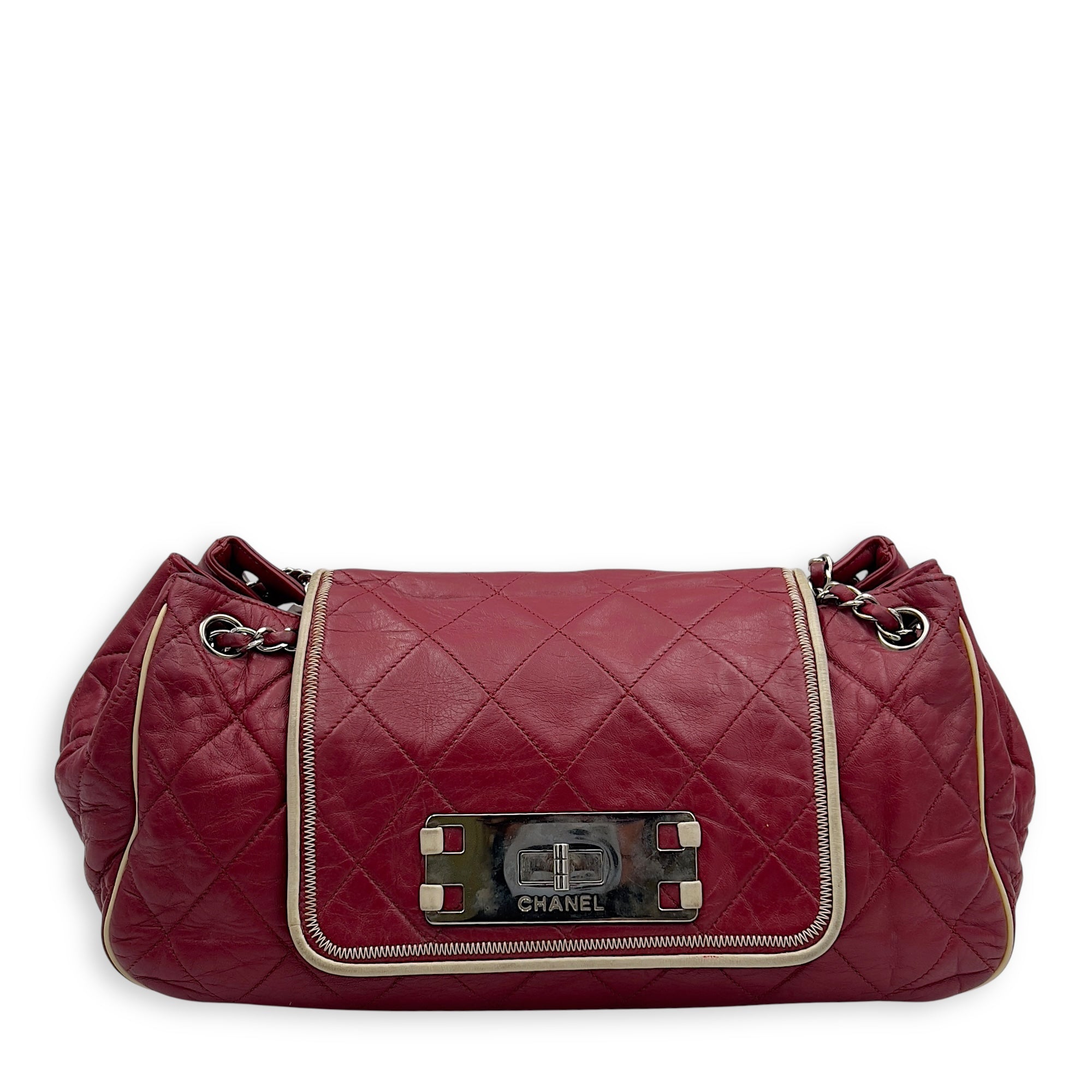 Chanel East West Shoulder Bag Red in Calfskin, Silver hardware_1