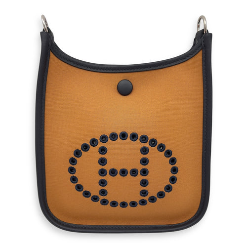 Hermès Evelyne Neo Red Crossbody Bag in Clemence, Palladium hardware_1