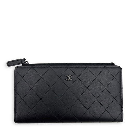 Chanel CC Black Wallet in Calfskin, Lacquered Metal hardware_1