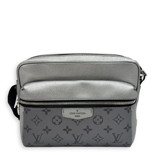 Louis Vuitton Logo Silver Messenger in Monogram Coated Canvas, Silver hardware_1