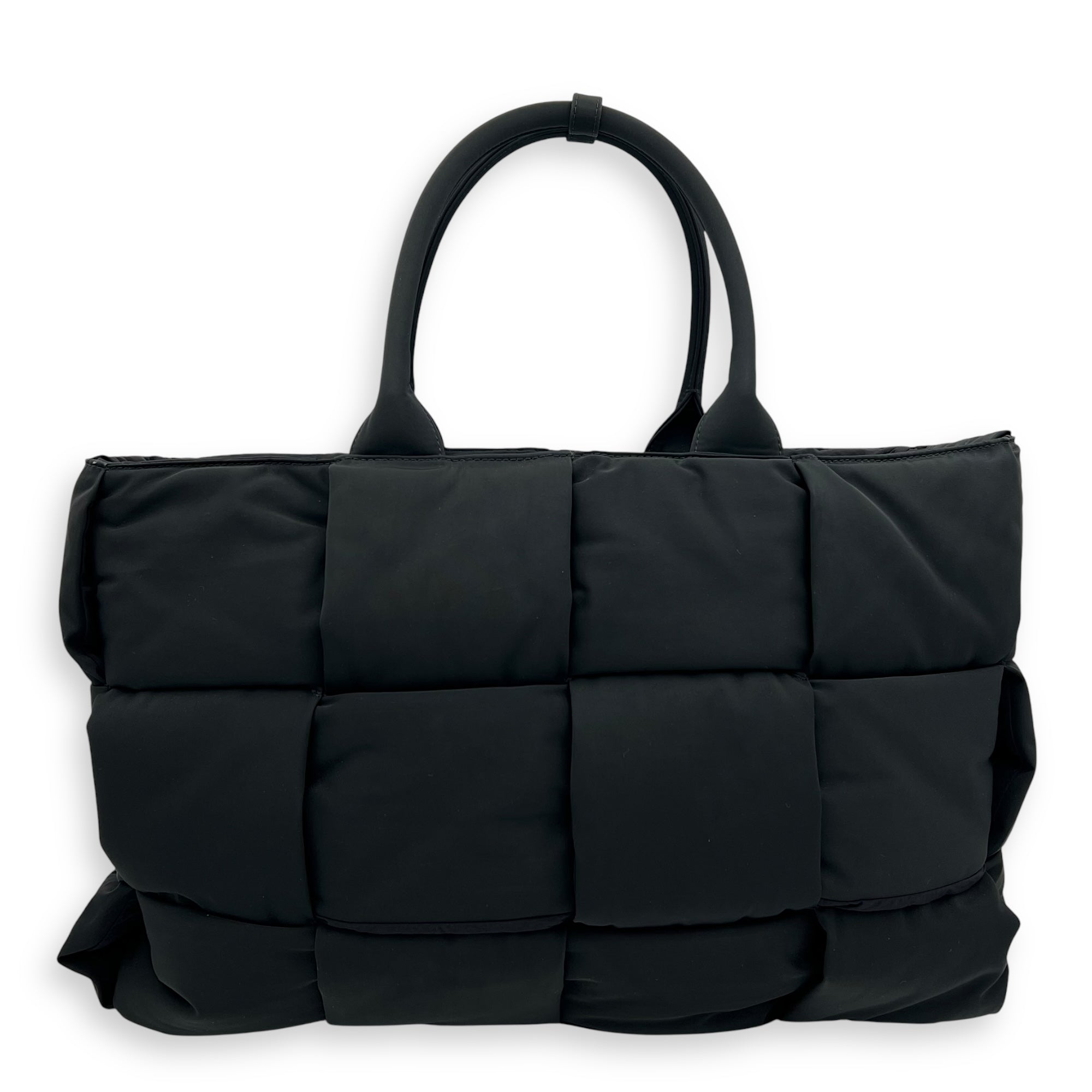 Bottega Veneta Arco Black Tote Bag in Nylon, Gold hardware_1