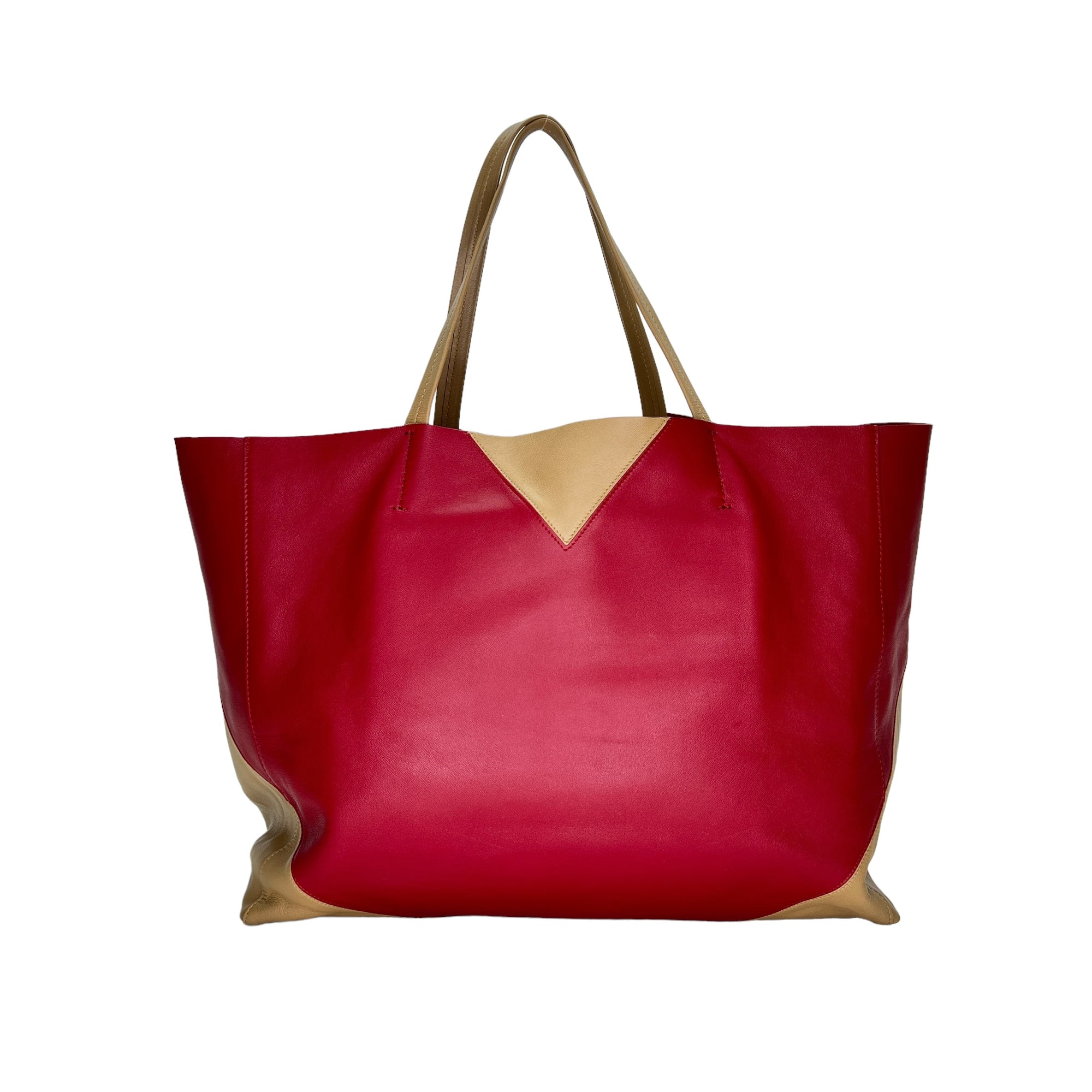 Horizontal M Red Tote Bag in Calfskin, Gold hardware