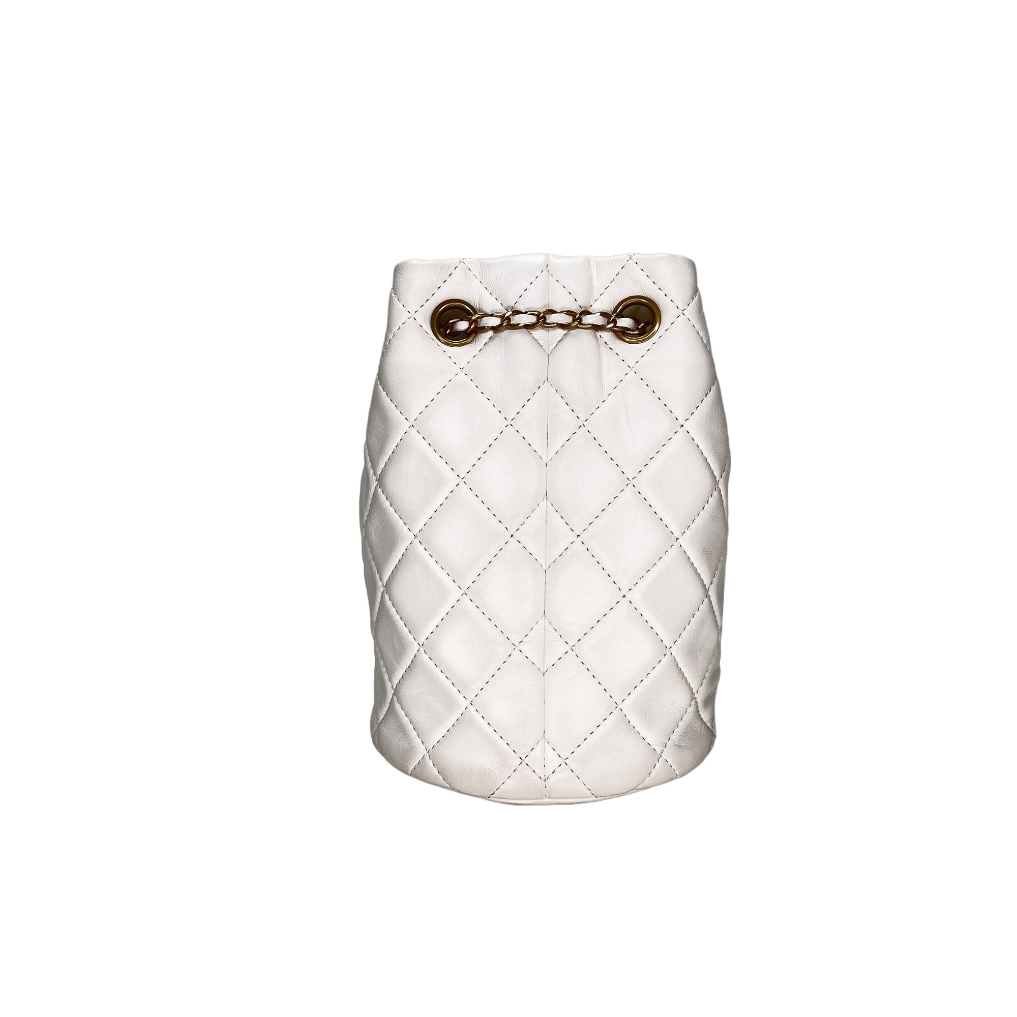 Quilted Pearl Crush Bucket Bag  White in Lambskin , Gold Hardware