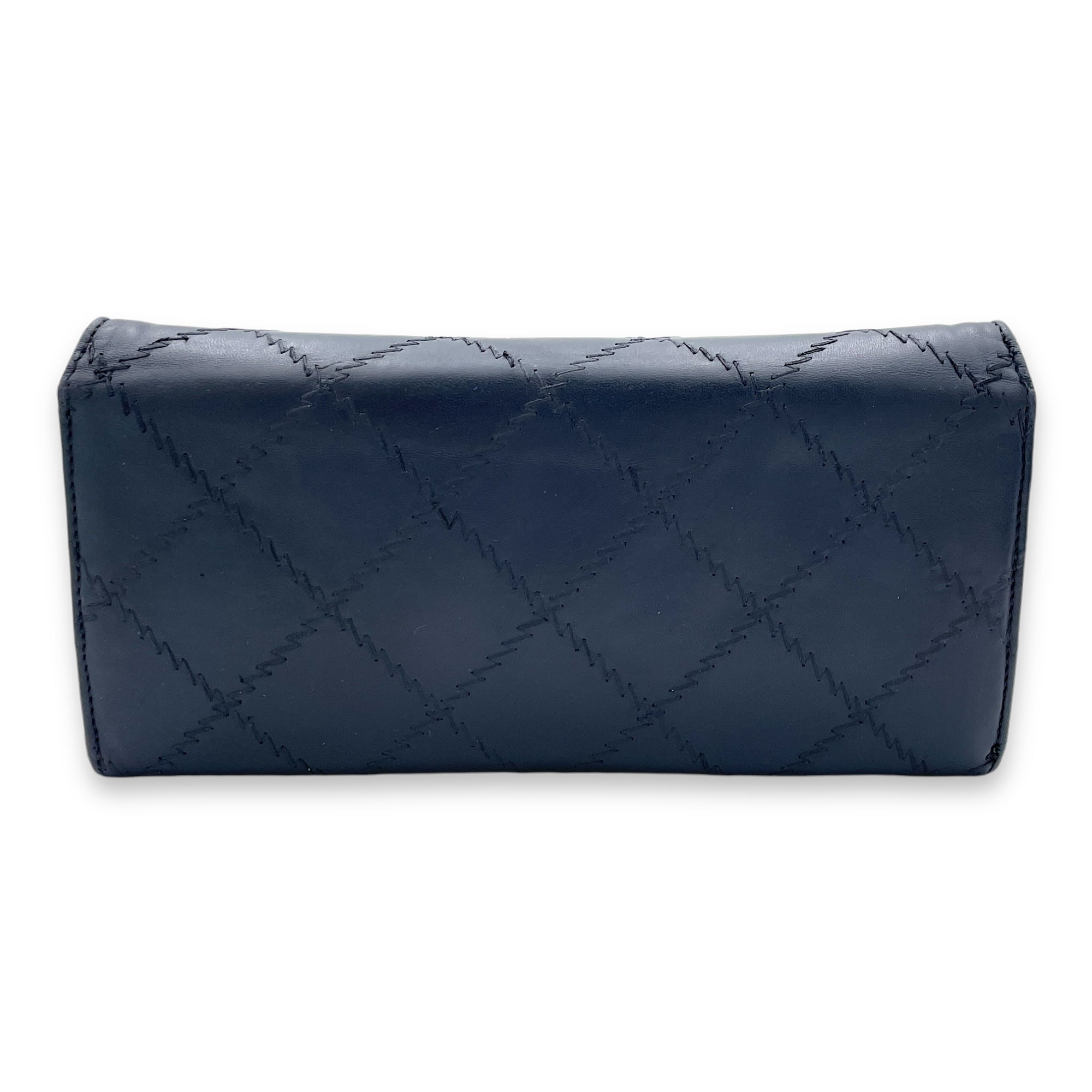 Chanel Ultimate Stitch Blue Wallet On Chain in Lambskin Chanel Ultimate Stitch Blue Wallet On Chain in Lambskin