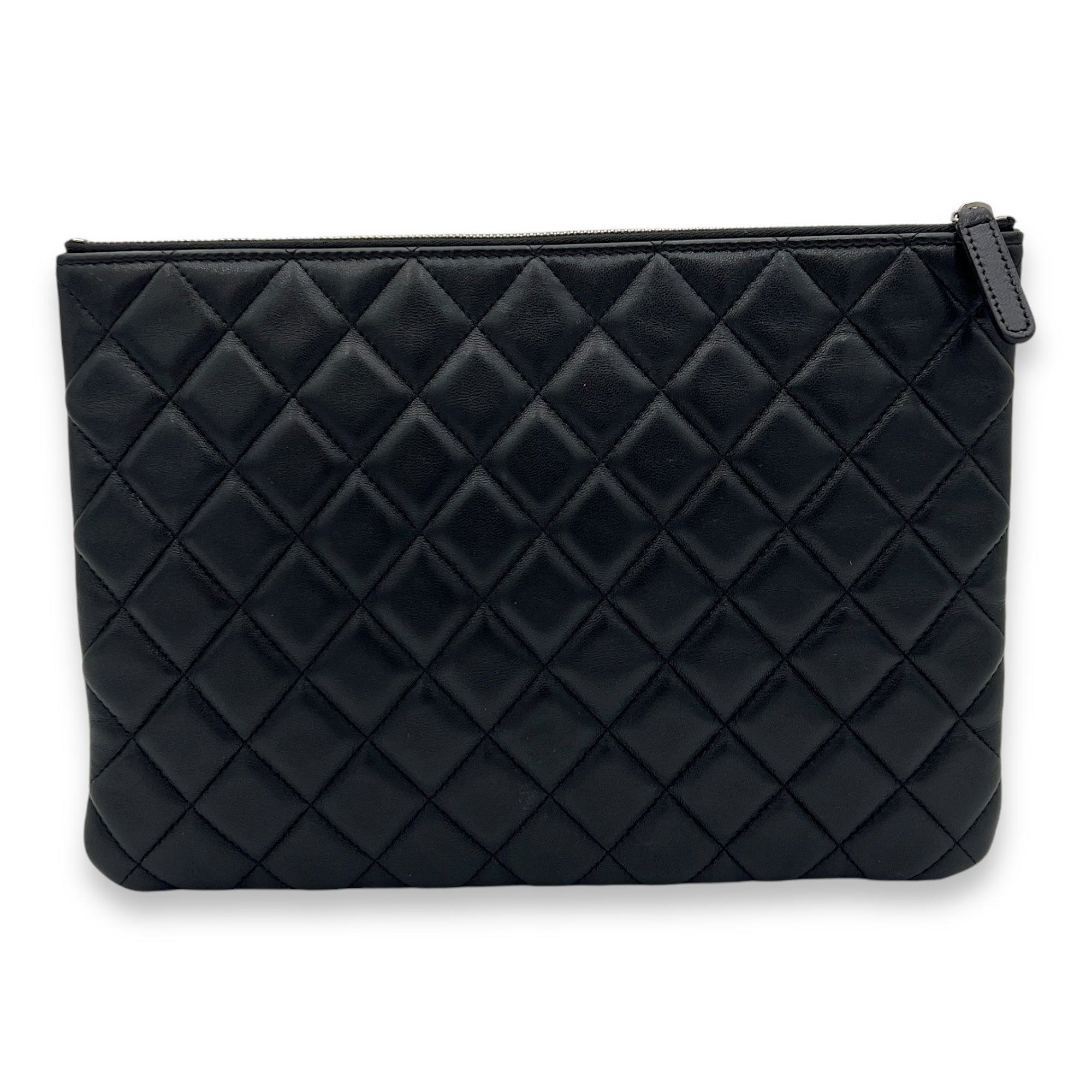 Quilted Pouch Black in Lambskin, Silver hardware