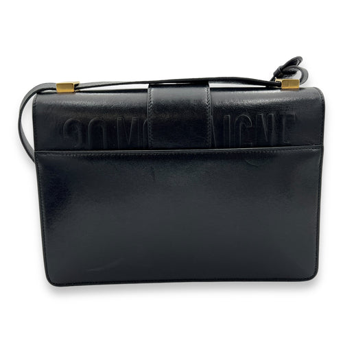 30 Montaigne Medium Shoulder bag in Calfskin, Gold Hardware