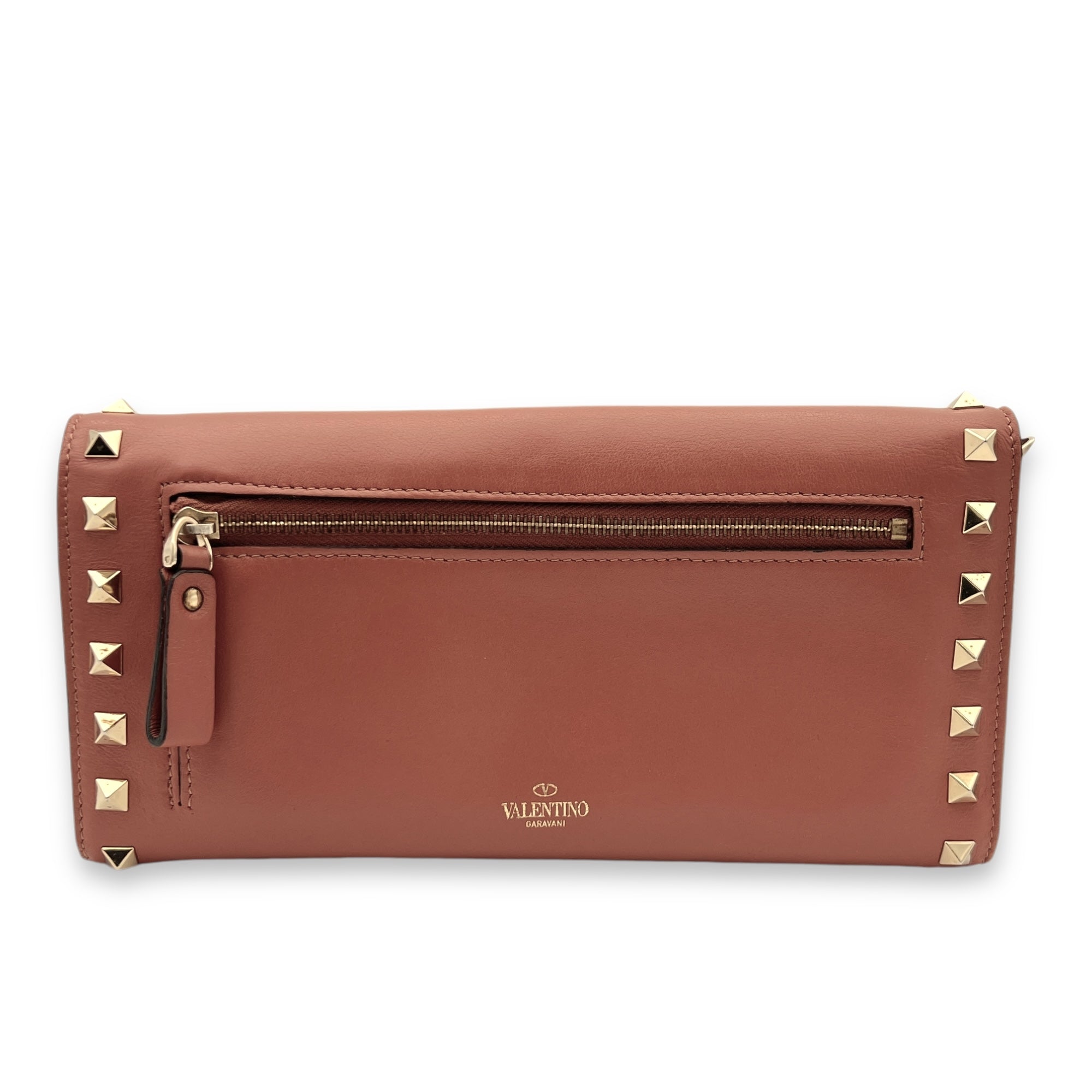 Rockstud Brown Wallet On Chain in Calfskin, Gold hardware