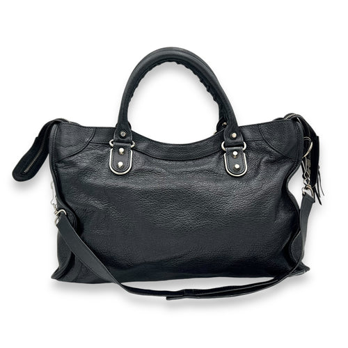 Metallic Edge Medium Black Top Handle Bag in Goat Leather, Silver hardware