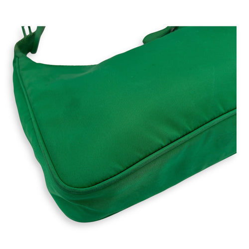 Re-Edition 2000 Shoulder Bag Green in Nylon, Silver hardware