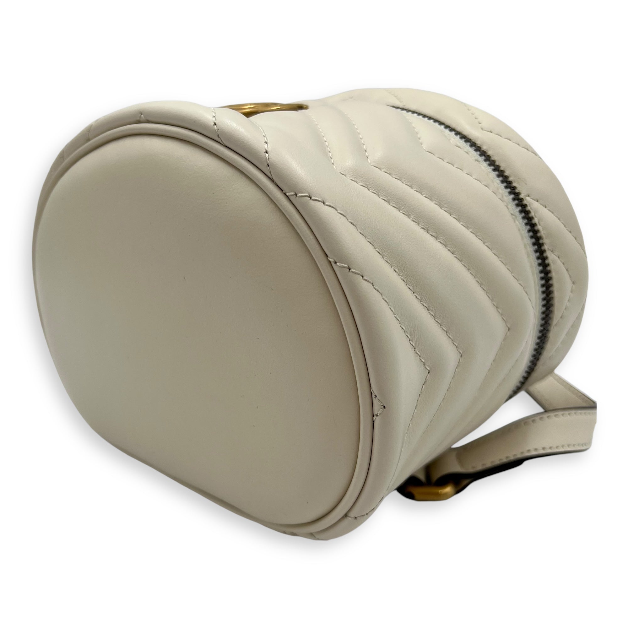 Gucci GG Marmont Backpack White in Calfskin, Gold hardware_9