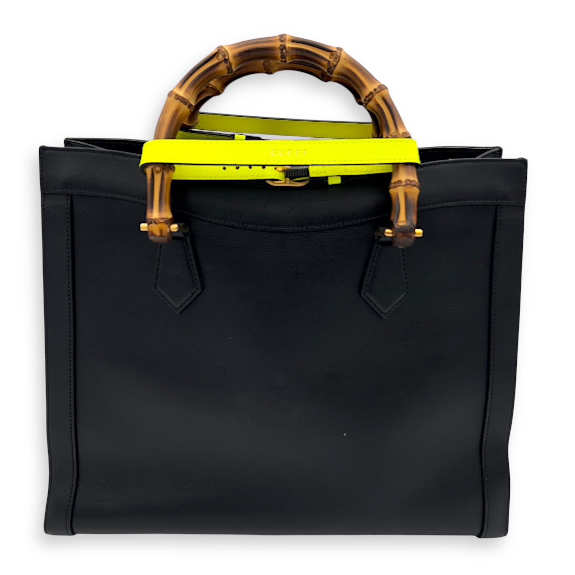 Gucci Diana Top Handle Bag Black in Calfskin, Gold hardware_2