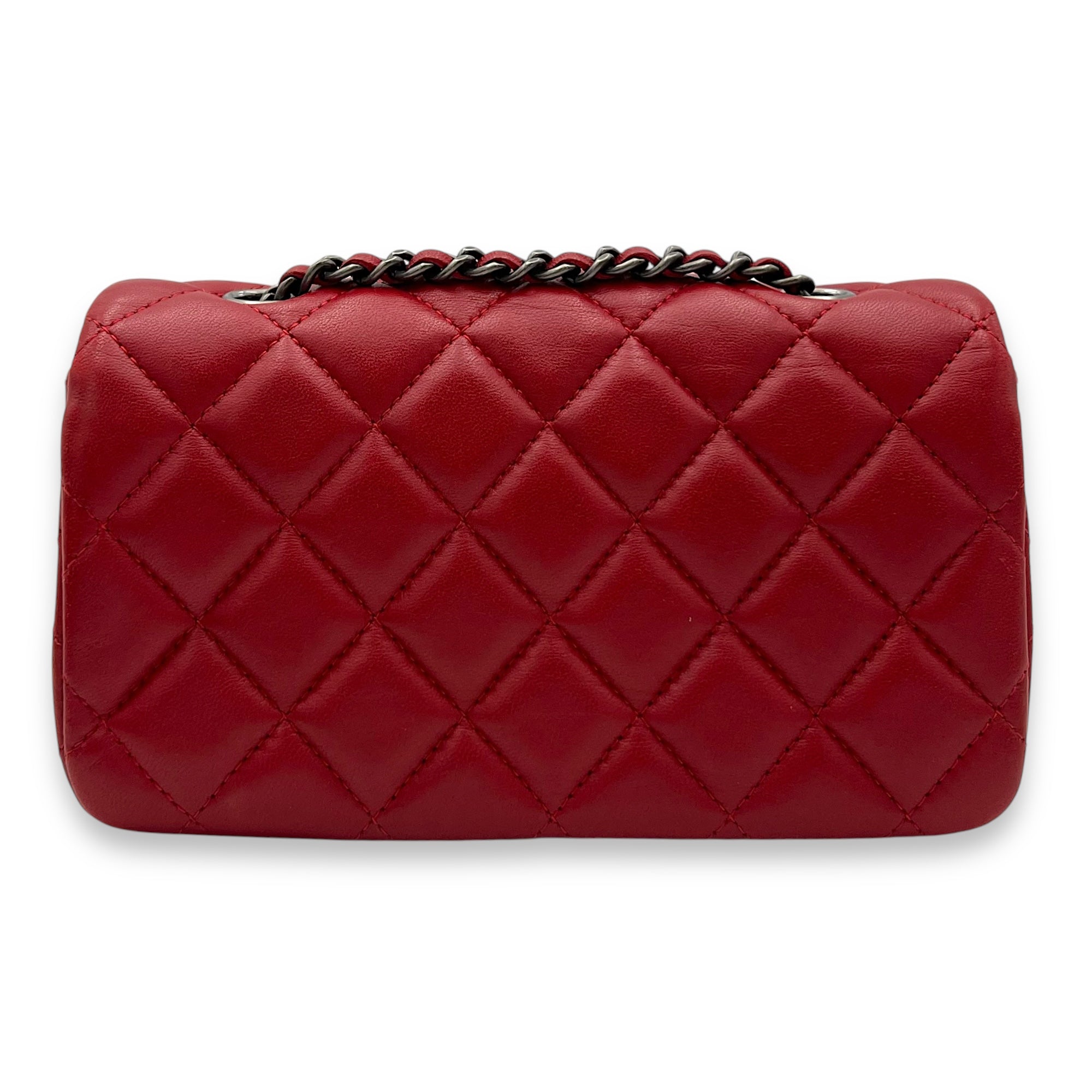 Chanel Classic Crossbody Bag Red in Lambskin, Ruthenium hardware_2