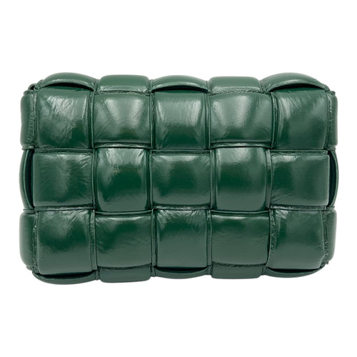 Bottega Veneta Cassette Shoulder Bag Green in Patent Leather, Gold hardware_2