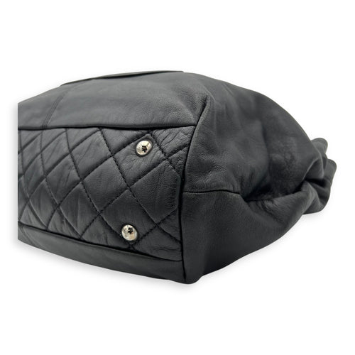 Chanel CC Tote Bag Black in Lambskin, Silver hardware_8