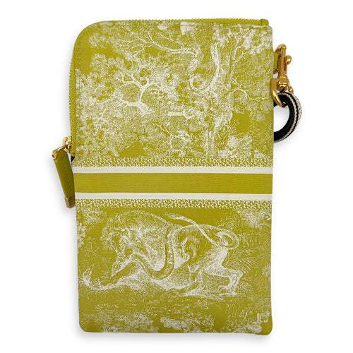 Dior Travel Green Multifunctional Pouch in Calfskin, Gold hardware_2