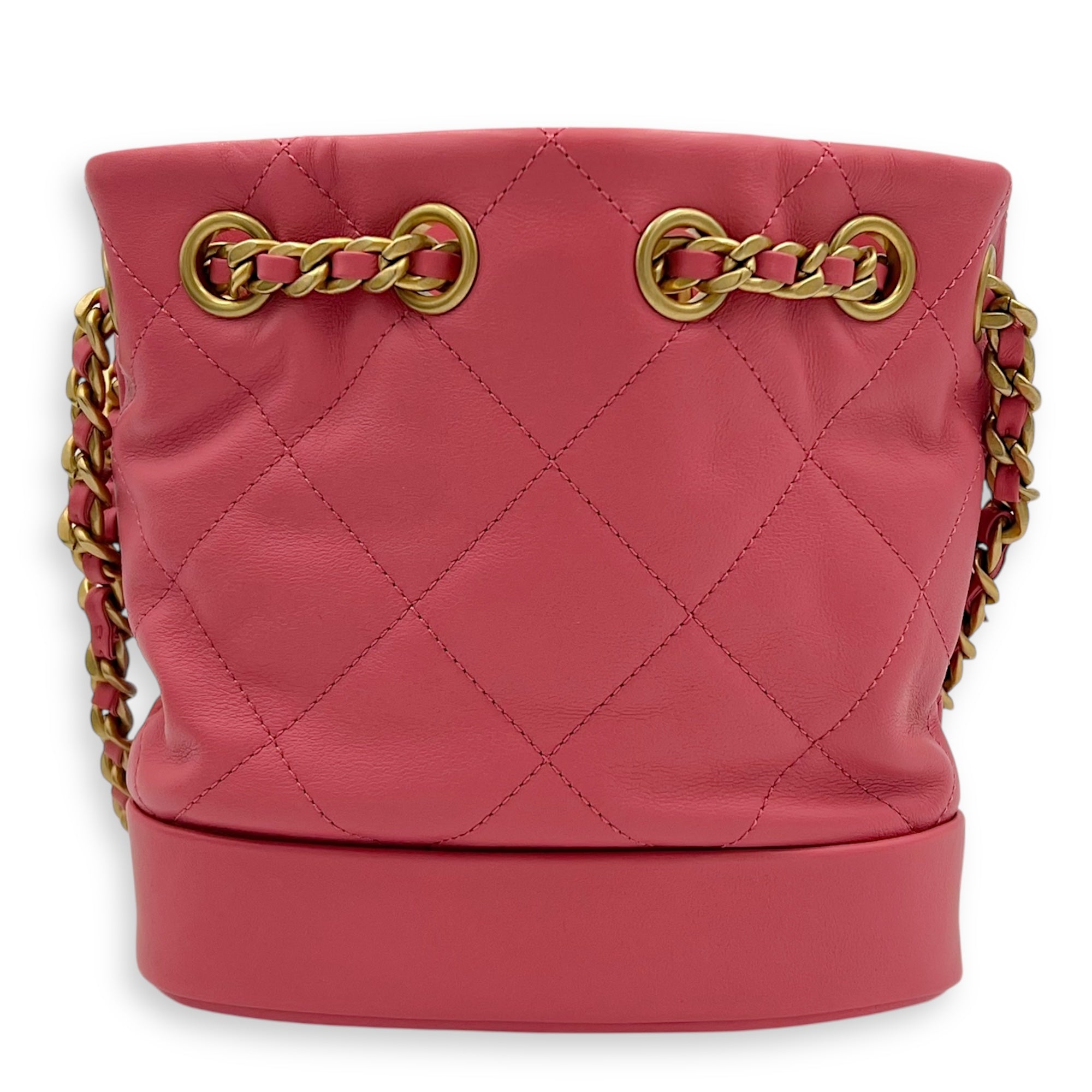 Chanel Quilted Seasonal Bucket Bag Pink in Calfskin, Gold hardware_2