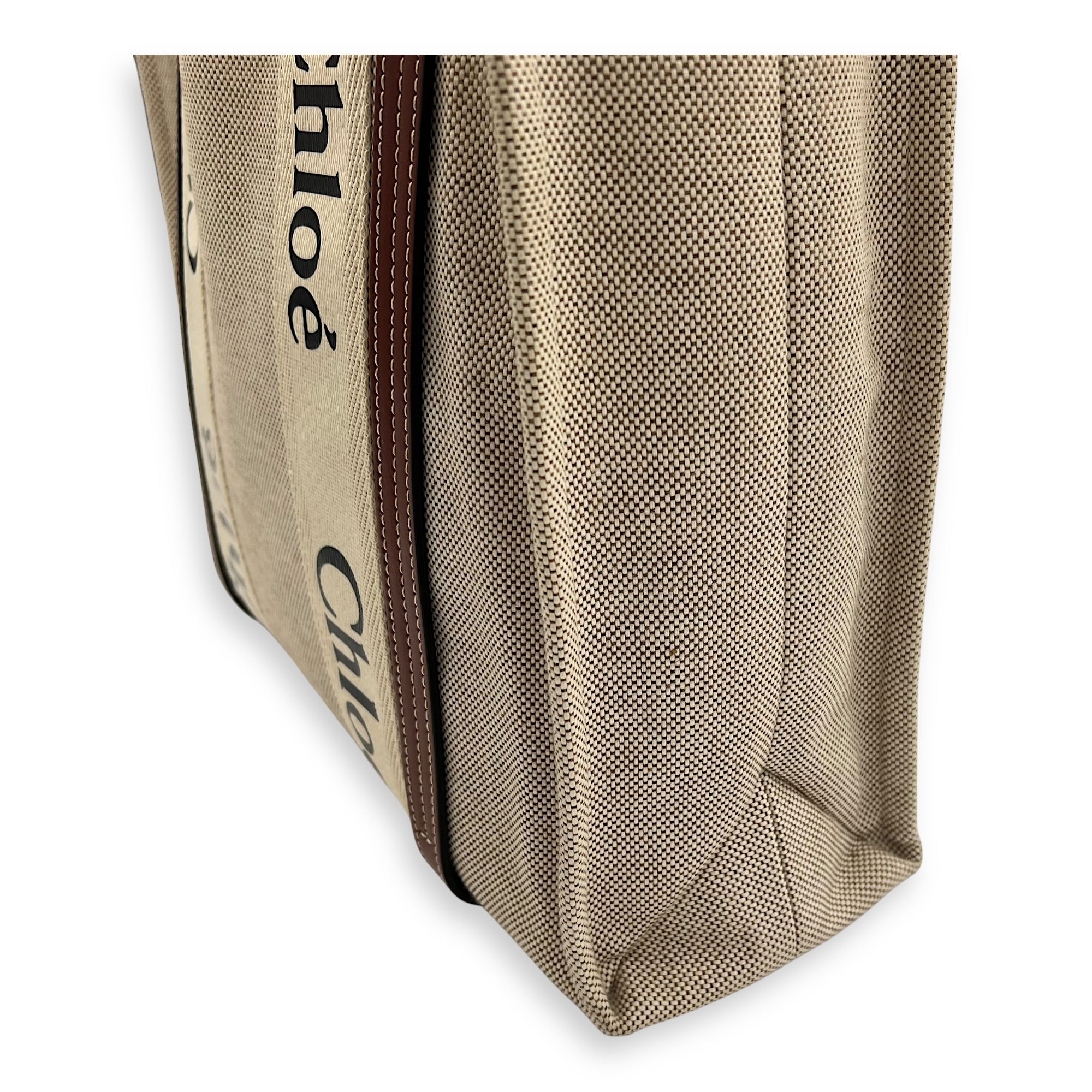Chloé Woody Medium Beige Tote Bag in Canvas_11