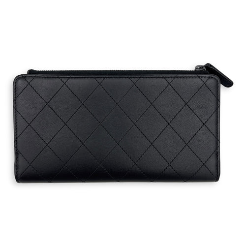 Chanel CC Black Wallet in Calfskin, Lacquered Metal hardware_2