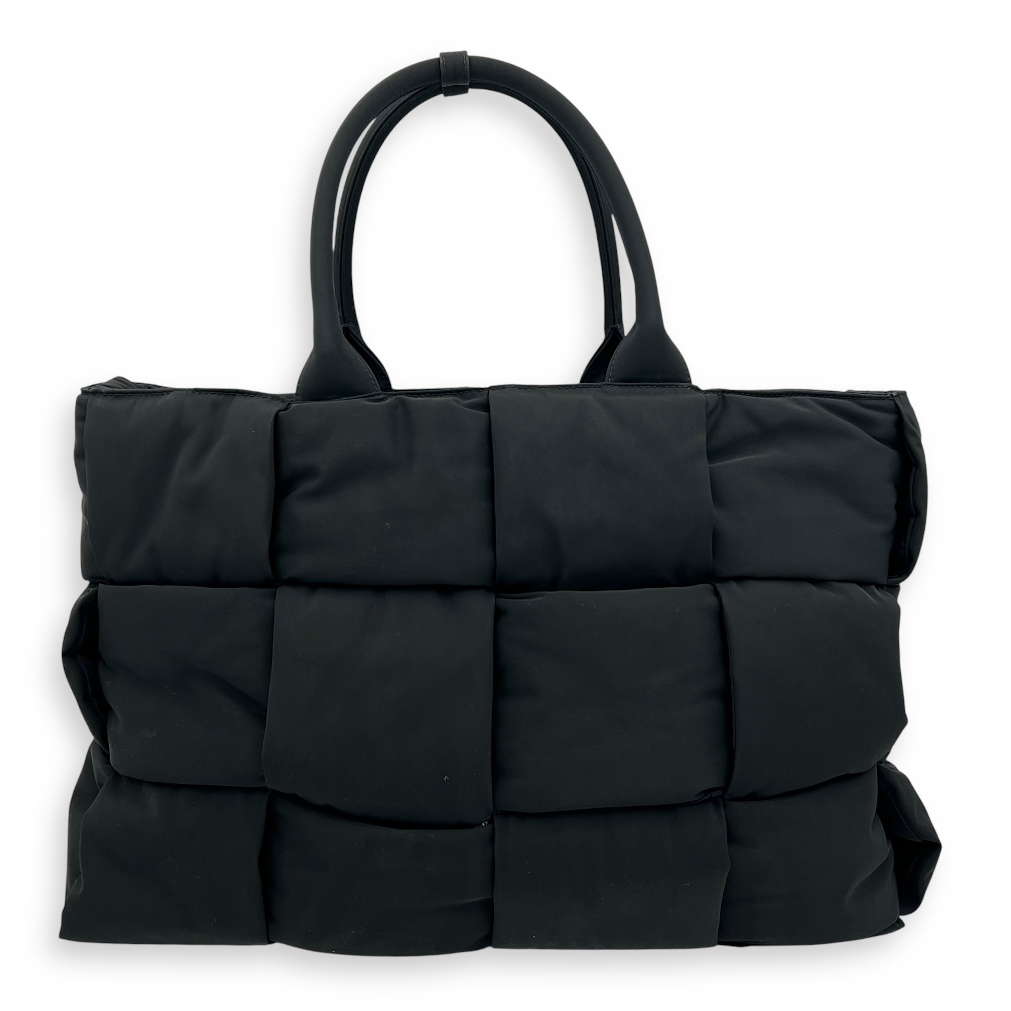 Bottega Veneta Arco Black Tote Bag in Nylon, Gold hardware_2
