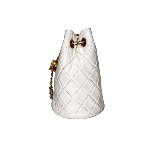 Quilted Pearl Crush Bucket Bag  White in Lambskin , Gold Hardware