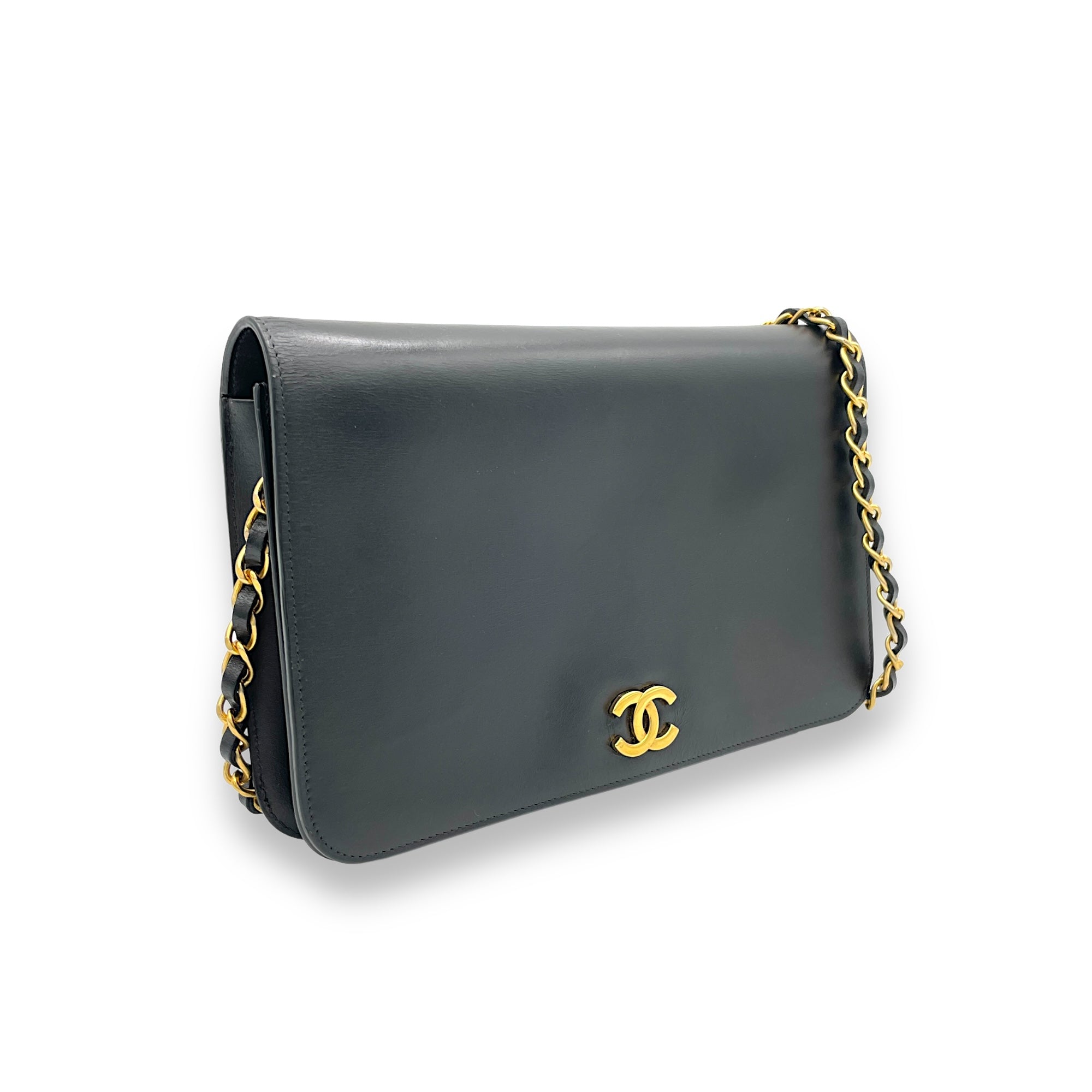 Vintage Mademoiselle Black Shoulder Bag in Calfskin, Gold hardware