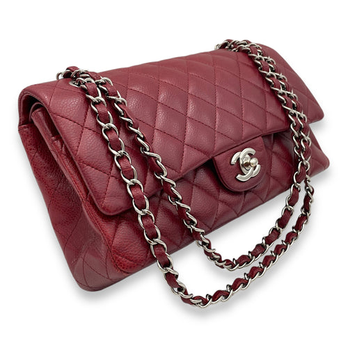 Classic Double Flap Medium Shoulder bag in Caviar leather, Silver Hardware