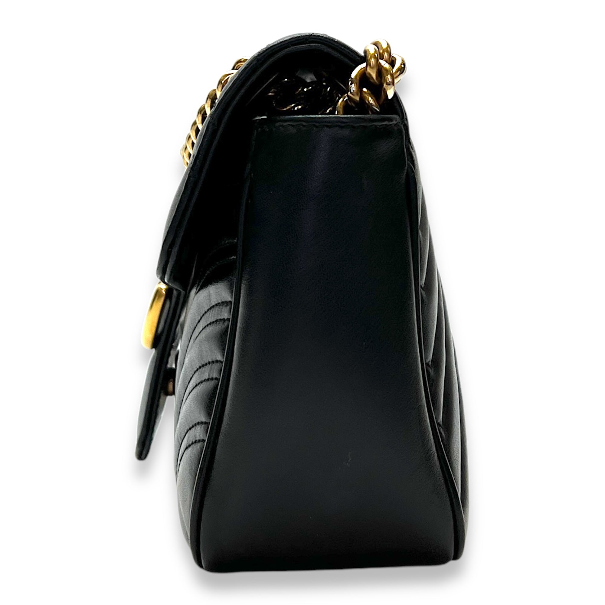 GG Marmont Shoulder Bag Small Black in Calfskin, Gold hardware