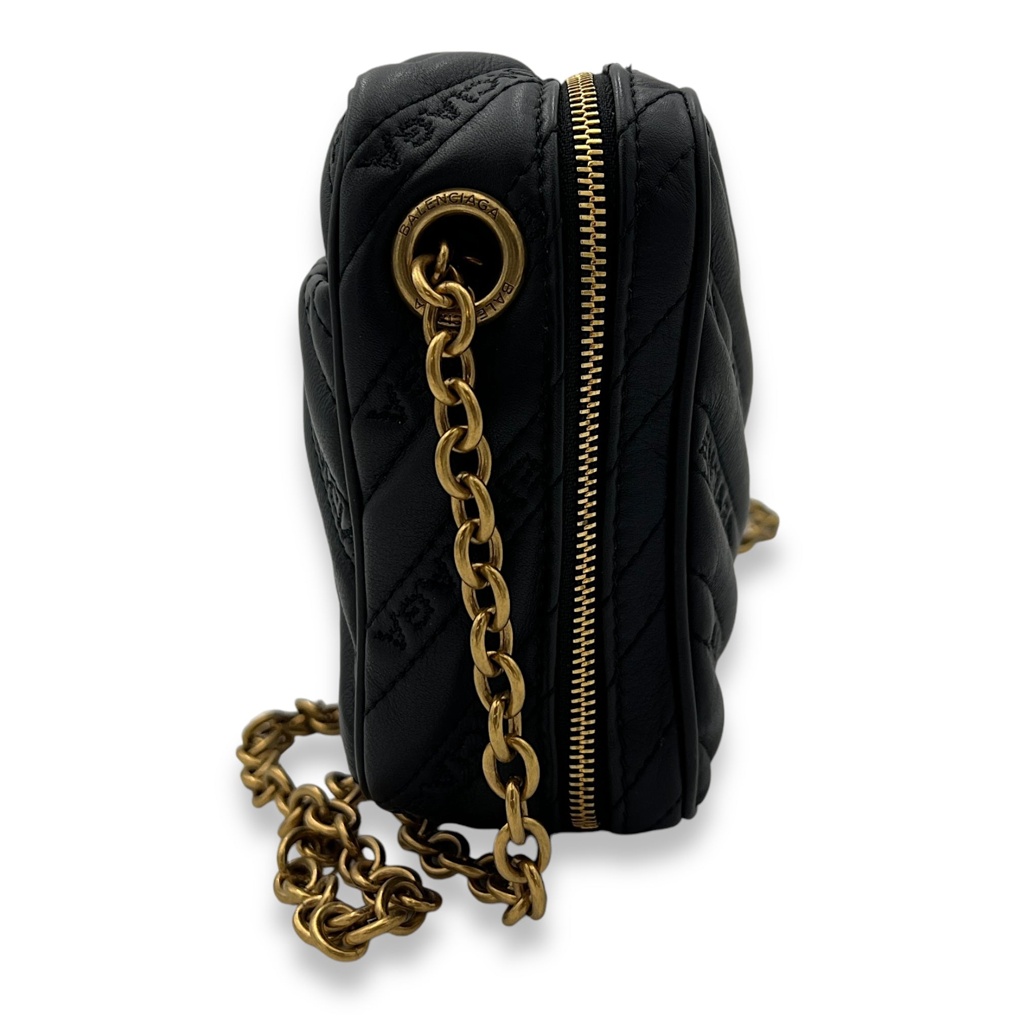 Blanket Reporter Shoulder Bag Black in Calfskin, Gold hardware