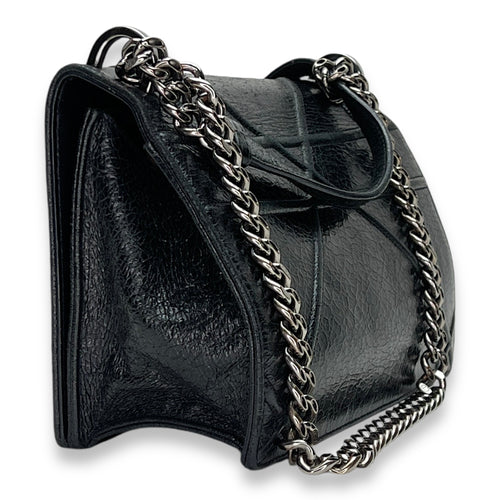 Diorama Medium Shoulder bag in Distressed leather, Silver Hardware