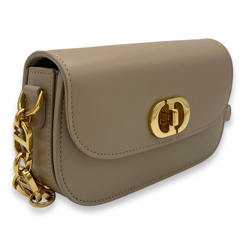 30 Montaigne Avenue Small Crossbody bag in Calfskin, Gold Hardware