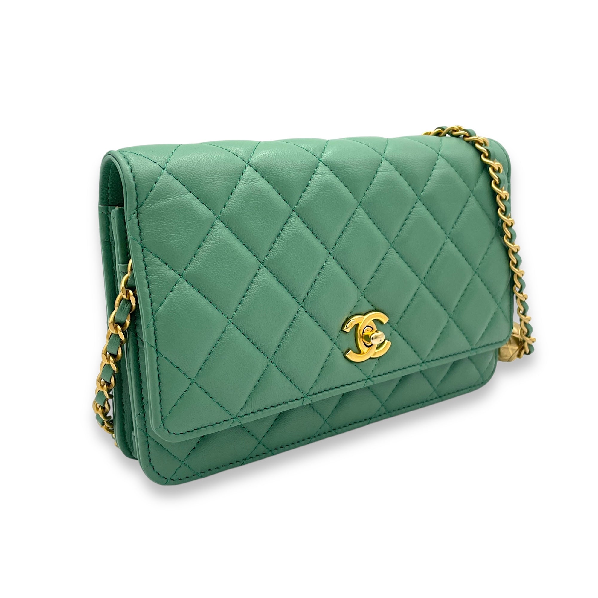 Pearl Crush Crossbody Bag Green in Lambskin, Gold hardware