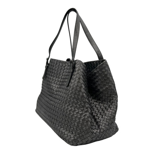 Intrecciato Shoulder Bag Metallic Grey in Calfskin, Gunmetal hardware