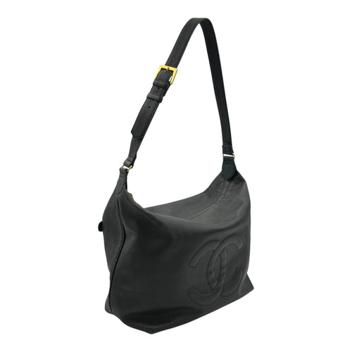 Timeless CC Black Shoulder Bag in Caviar Leather, Gold hardware