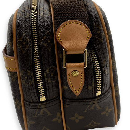 Reporter Crossbody Bag Brown in Monogram Coated Canvas, Gold hardware