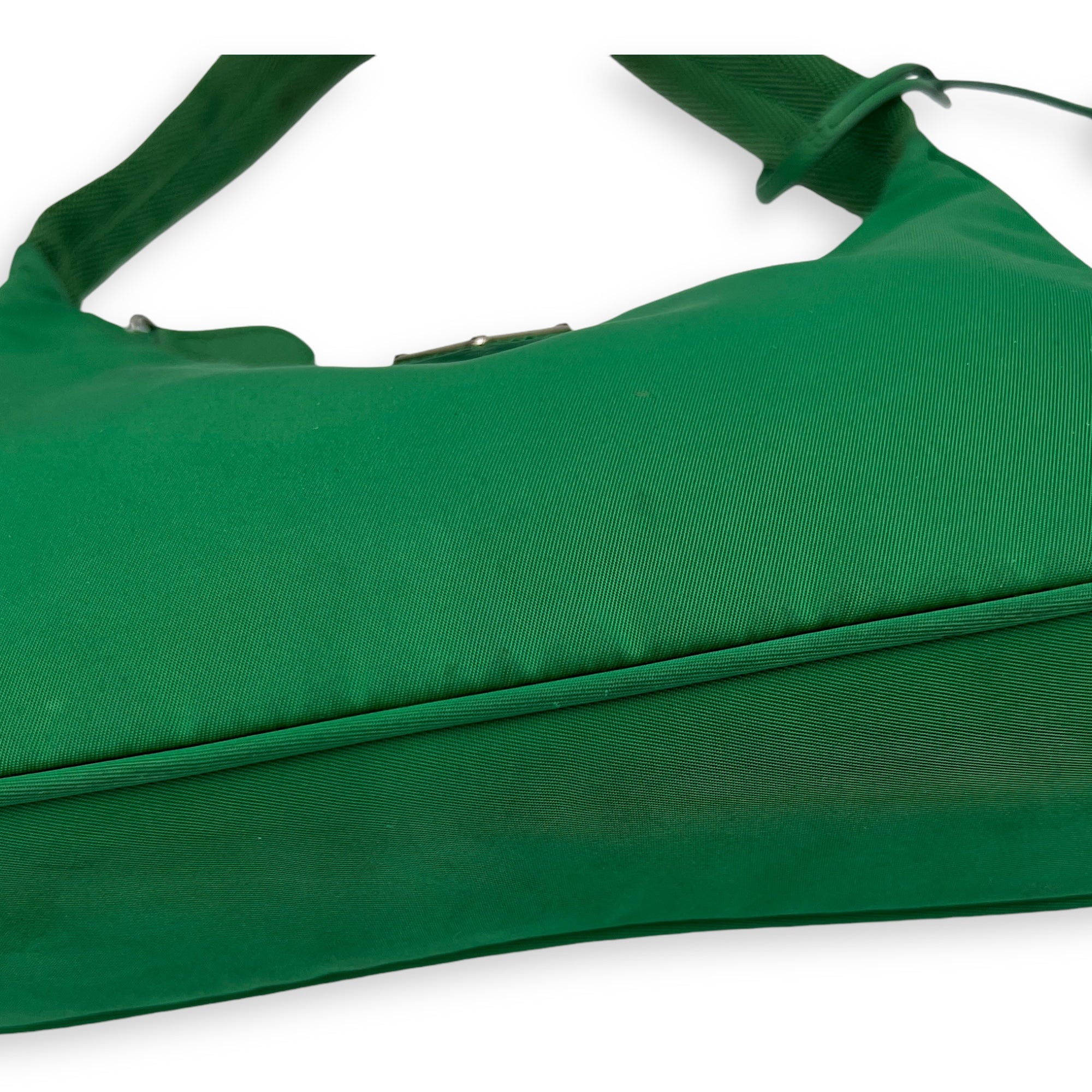 Re-Edition 2000 Shoulder Bag Green in Nylon, Silver hardware