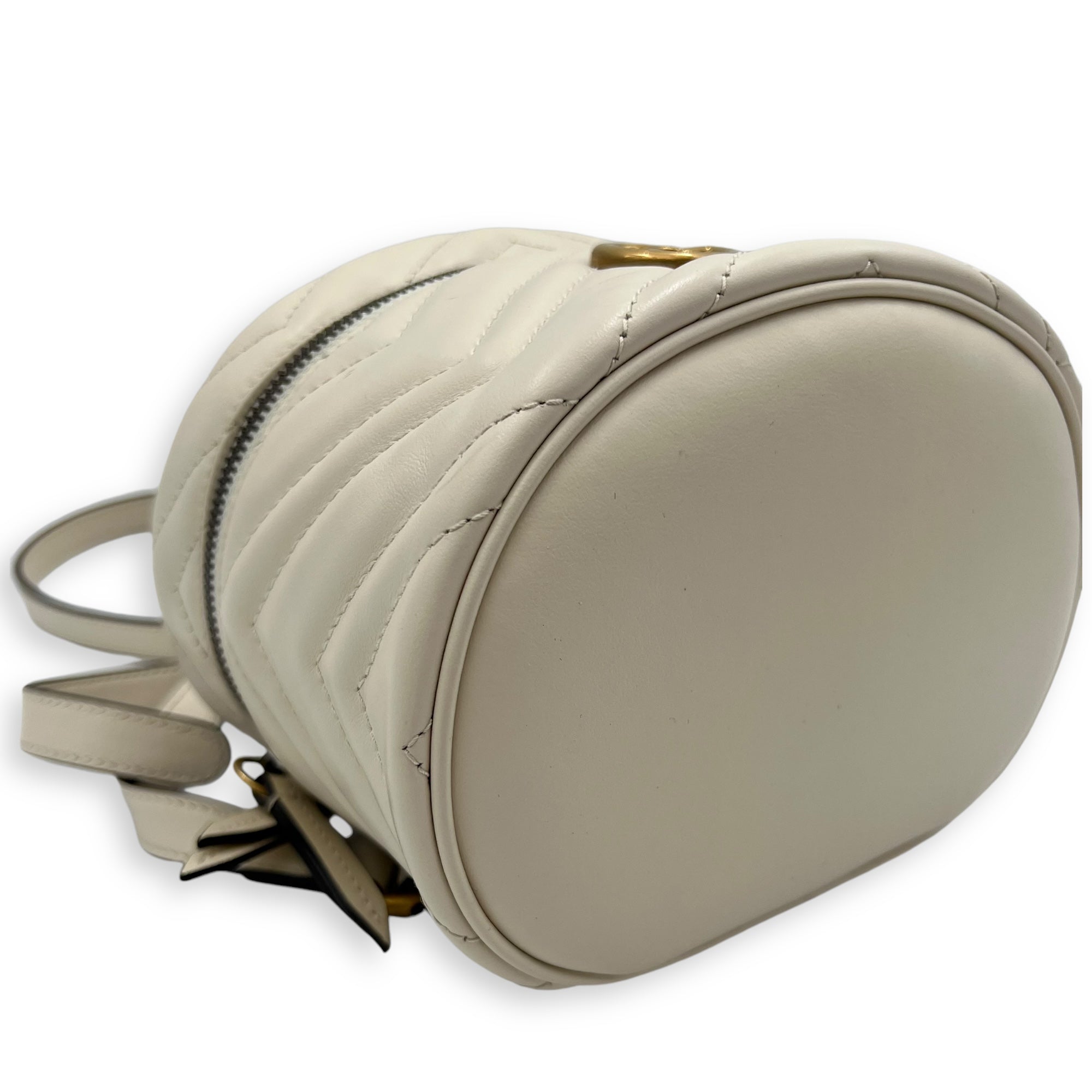 Gucci GG Marmont Backpack White in Calfskin, Gold hardware_8