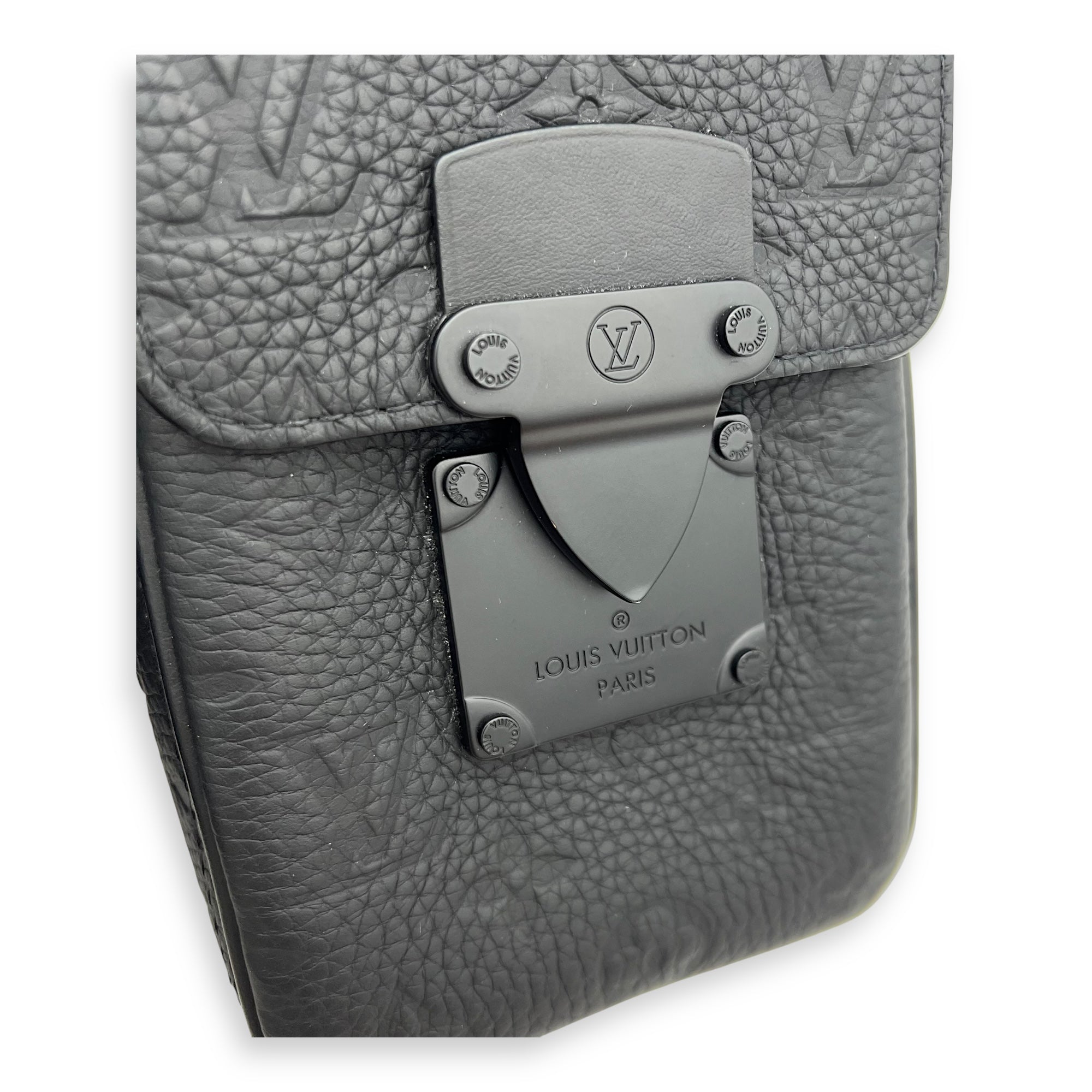 Louis Vuitton S-Lock Crossbody Bag Black in Taurillon Leather, Lacquered Metal hardware_7