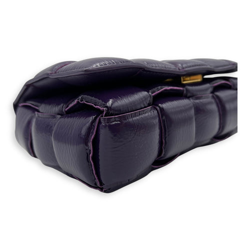 Bottega Veneta Cassette Shoulder Bag Purple in Patent Leather, Gold hardware_7