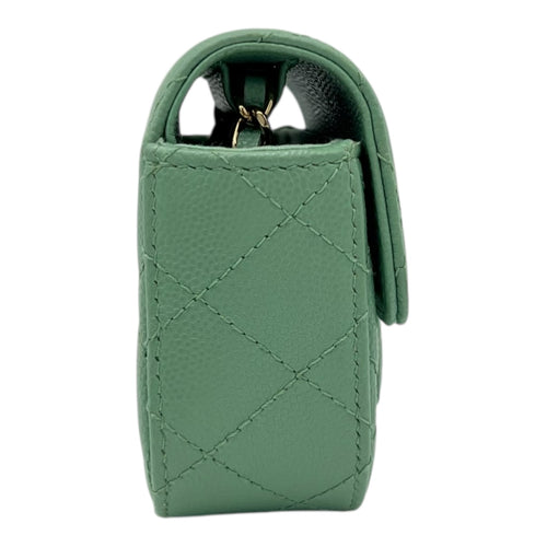 Chanel CC Green Card Wallet Crossbody in Caviar Leather, Gold hardware_3