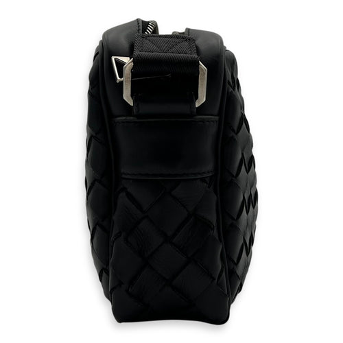 Bottega Veneta Intrecciato Crossbody Bag Black in Calfskin, Ruthenium hardware_3