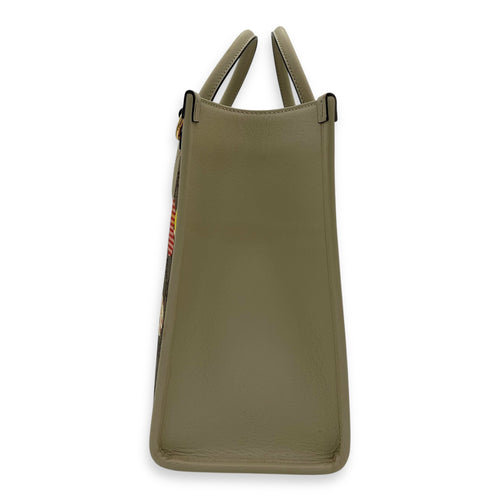 Gucci GG Supreme Tote Bag Brown in Coated Canvas, Gold hardware_3