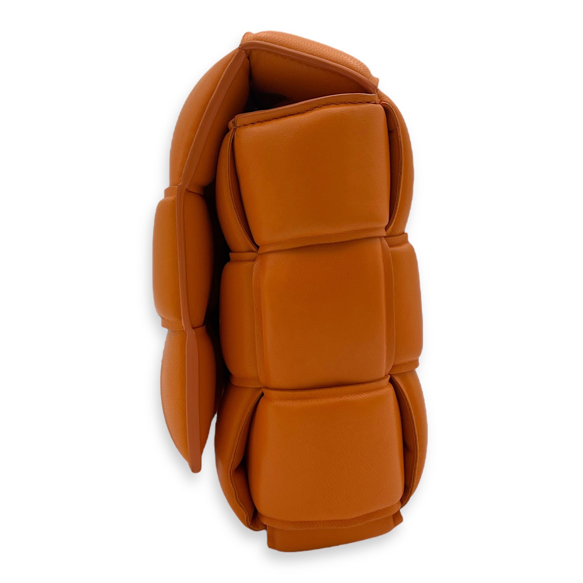 Bottega Veneta Cassette Shoulder Bag Orange in Lambskin, Gold hardware_3