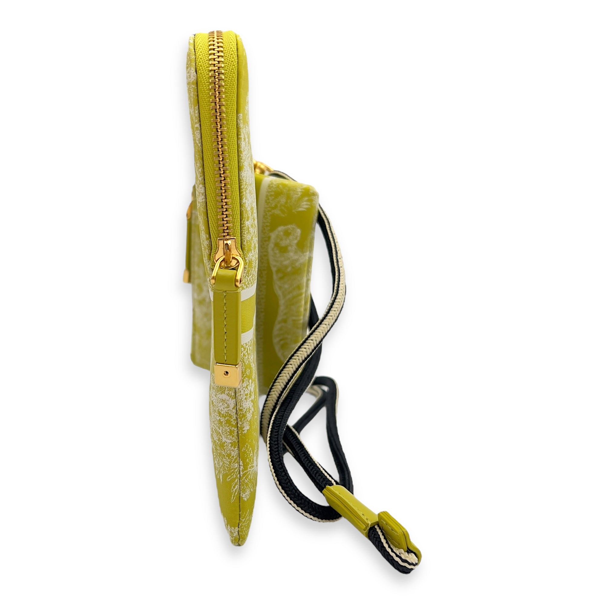 Dior Travel Green Multifunctional Pouch in Calfskin, Gold hardware_3