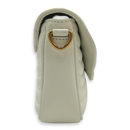 Louis Vuitton New Wave Crossbody Bag White in Calfskin, Gold hardware_3